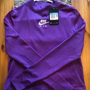 Nike woman’s mock neck long sleeve size M NWT